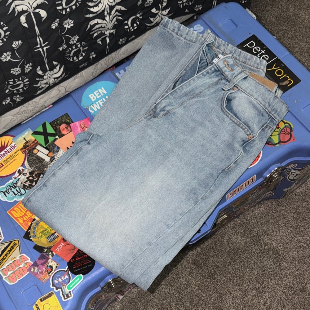 Tilly’s RSQ 90’s Jeans Size 28